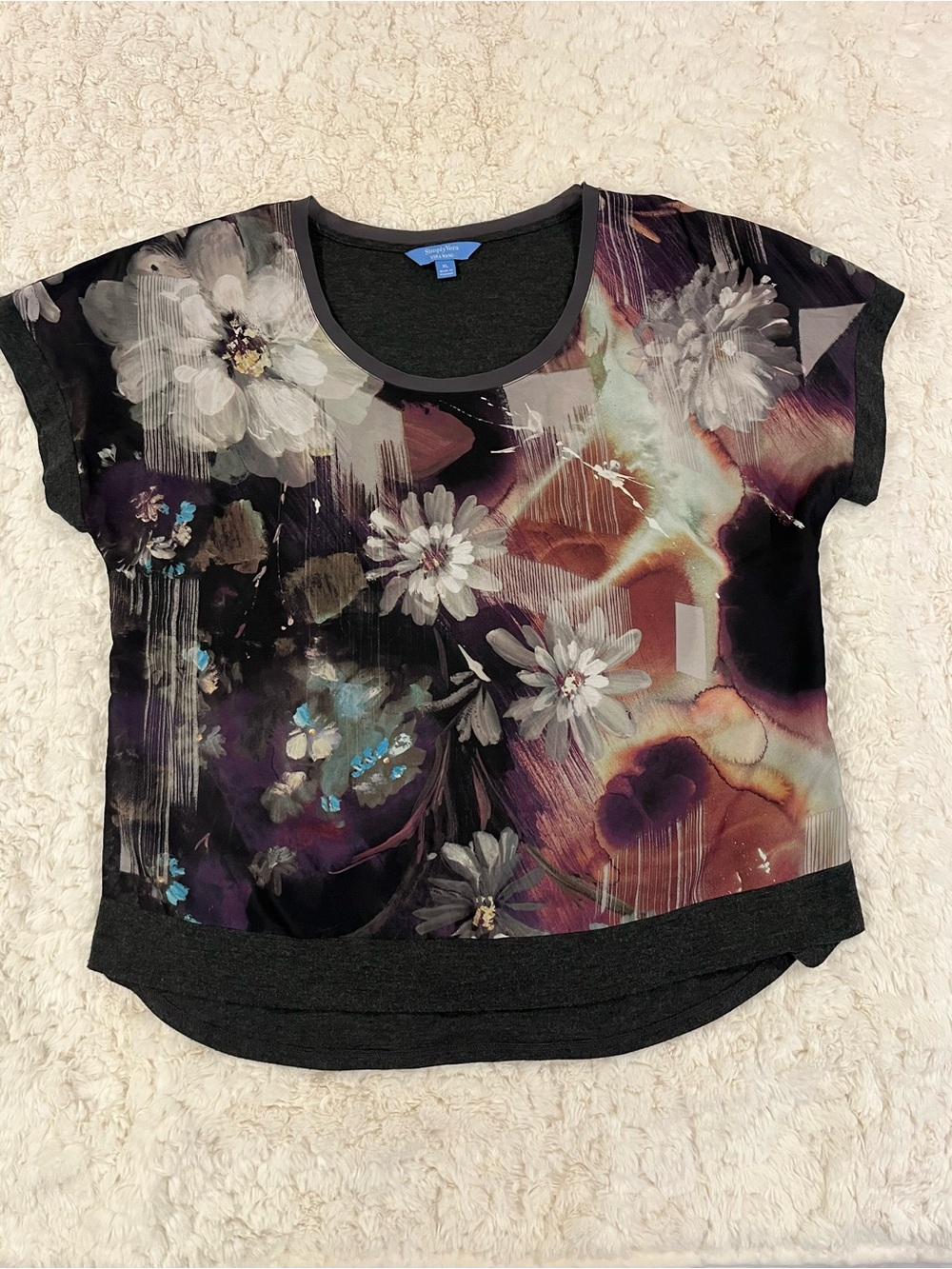 Simply Vera Floral Abstract High-Low Tunic Top - Picture 3 of 6